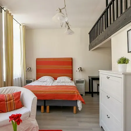 Cozy Studio Close To Train Stations And Old Lejlighed *